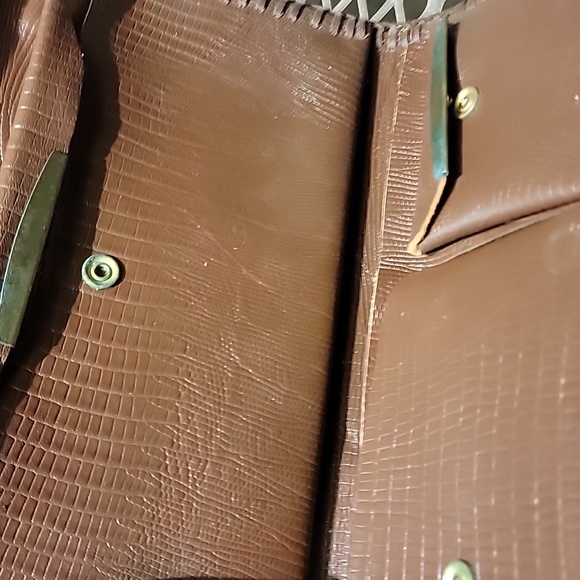 VTG | Tooled Leather Personalized Wristlet Wallet (SANDRA) - Picture 5 of 13